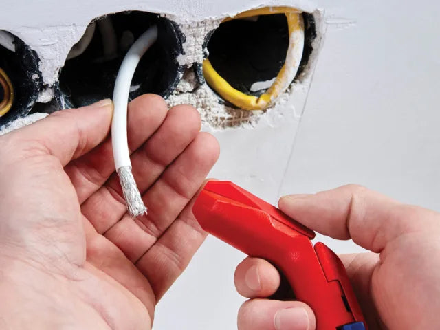 Knipex ErgoStrip® Universal Stripping Tool – Right Handed